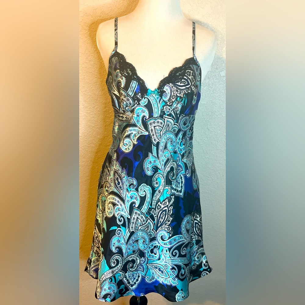 Apt. 9 Blue and Black Floral Chemise